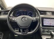 Volkswagen Passat 10