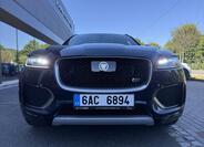 Jaguar F-Pace 4