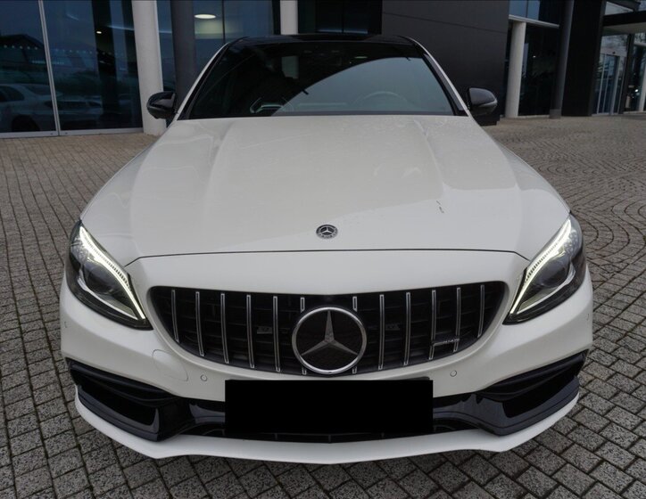 Mercedes-Benz Třídy C Sedan 4,0 l 375 kw