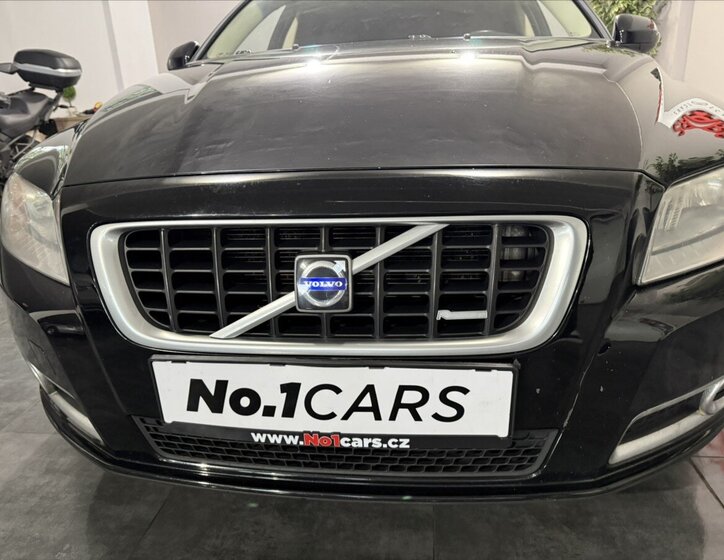 Volvo V70 28