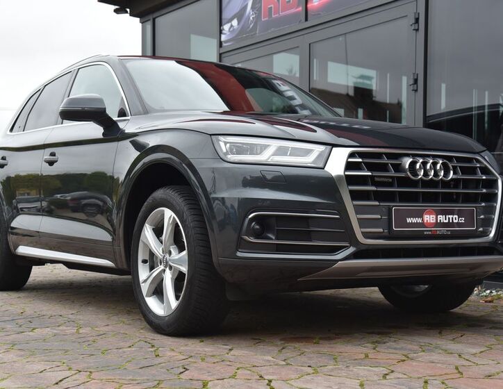 Audi Q5 5