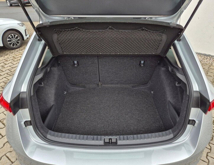 Škoda Scala Hatchback 1,0 l 85 kw