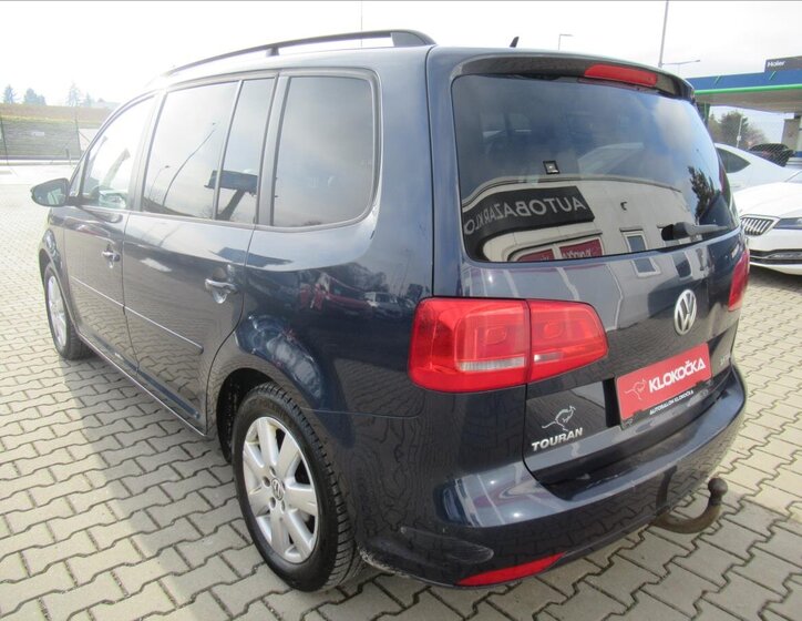 Volkswagen Touran 2