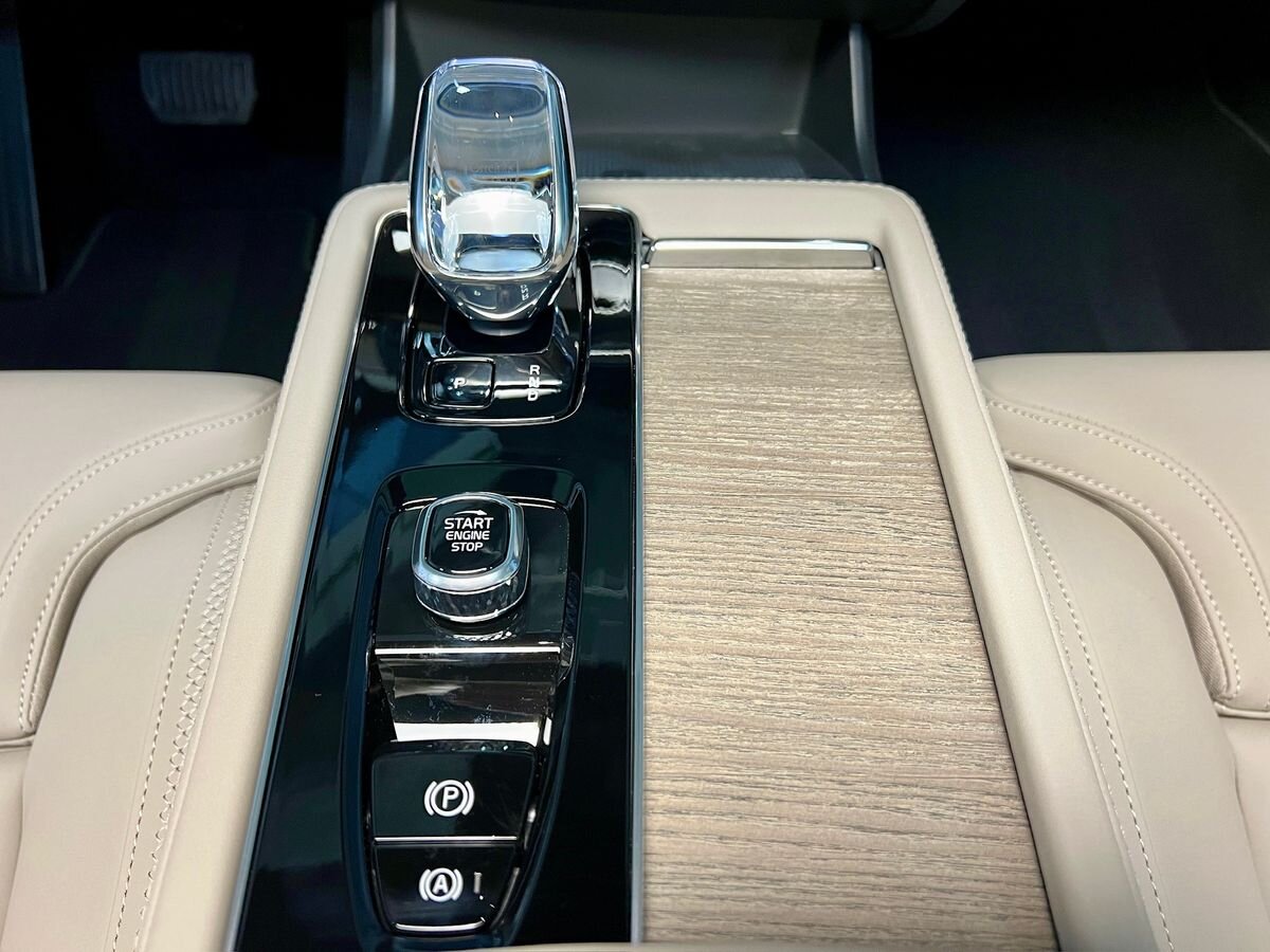 Volvo XC90 SUV / Terénní 2,0 l 184 kw