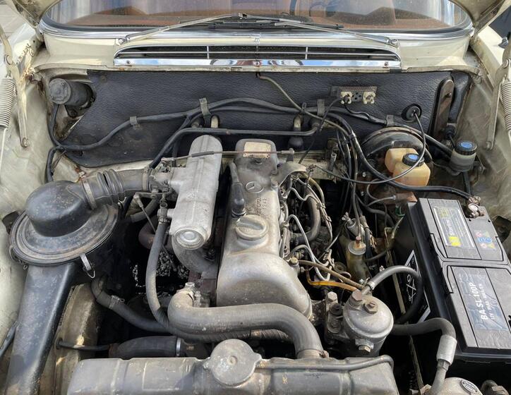 Mercedes-Benz Ostatní 12