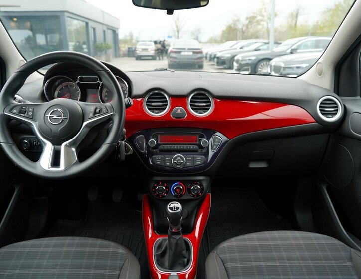 Opel Adam Hatchback 1,4 l 64 kw