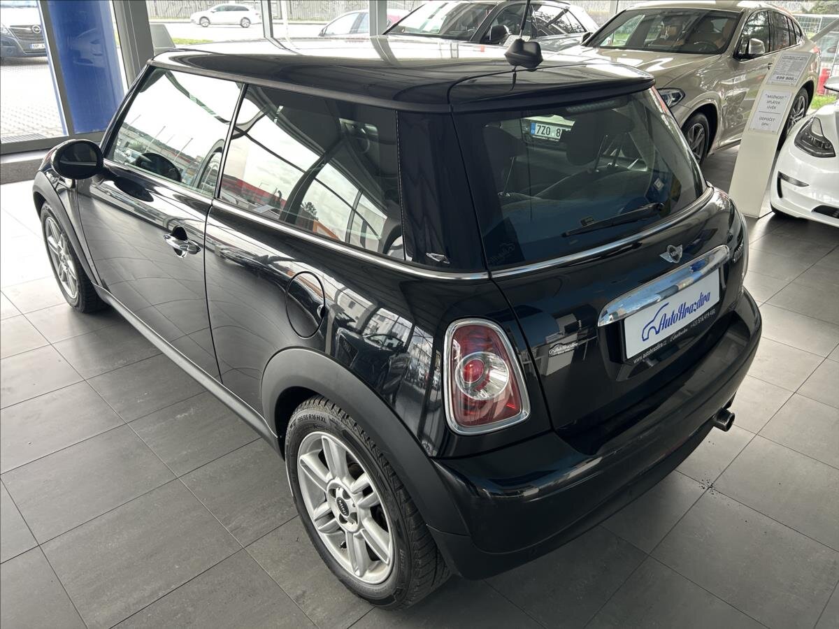 Mini Cooper Hatchback 1,6 l 90 kw