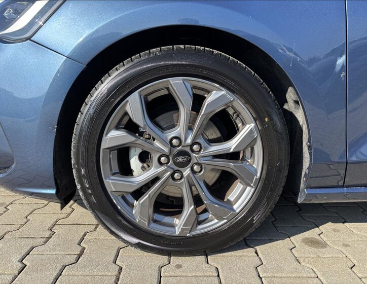 Ford Focus Kombi 998,0 92 kw