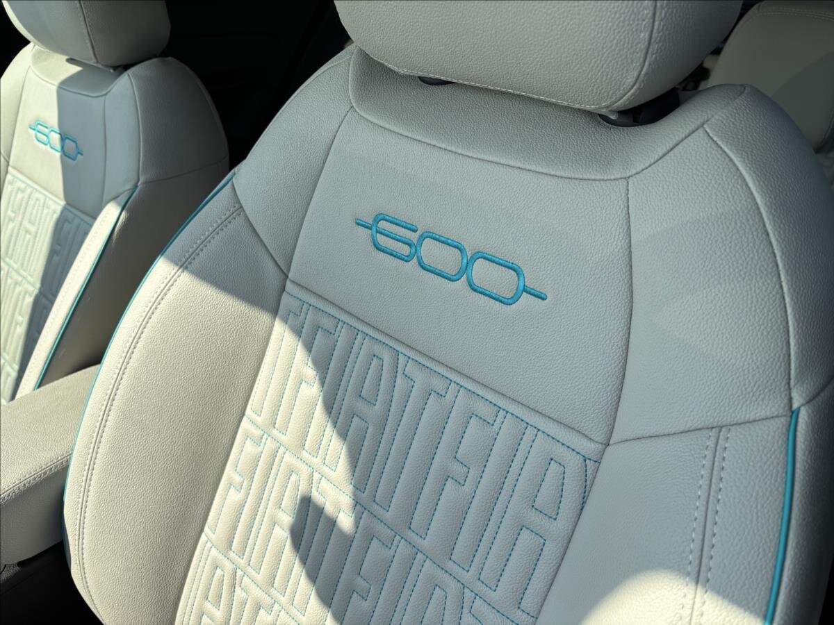 Fiat 600 SUV / Terénní 1,2 l 100 kw