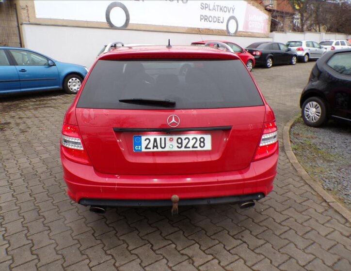 Mercedes-Benz Třídy C Kombi 3,0 l 170 kw