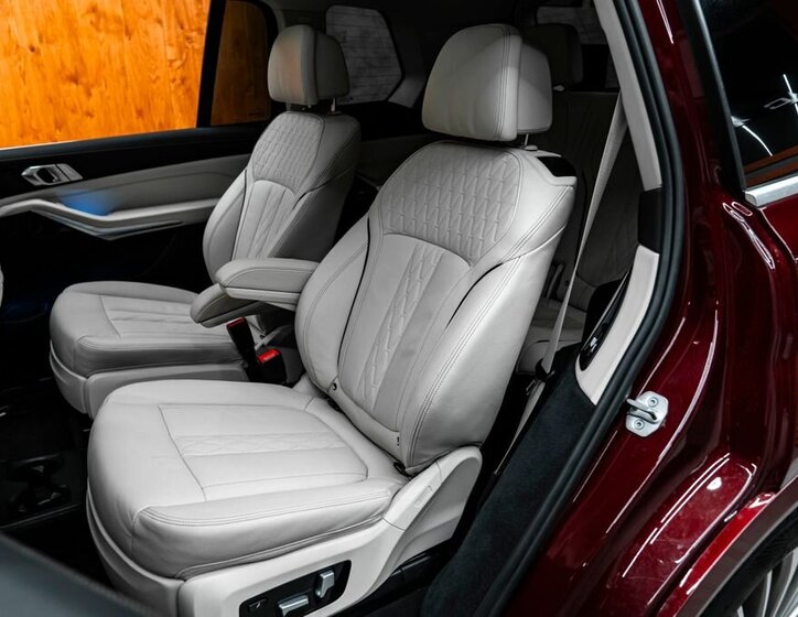 BMW X7 SUV / Terénní 3,0 l 280 kw