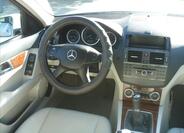 Mercedes-Benz Třídy C Kombi 2,1 l 100 kw