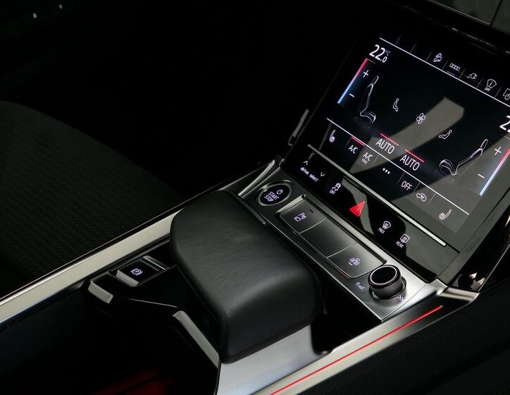 Audi e-tron 22