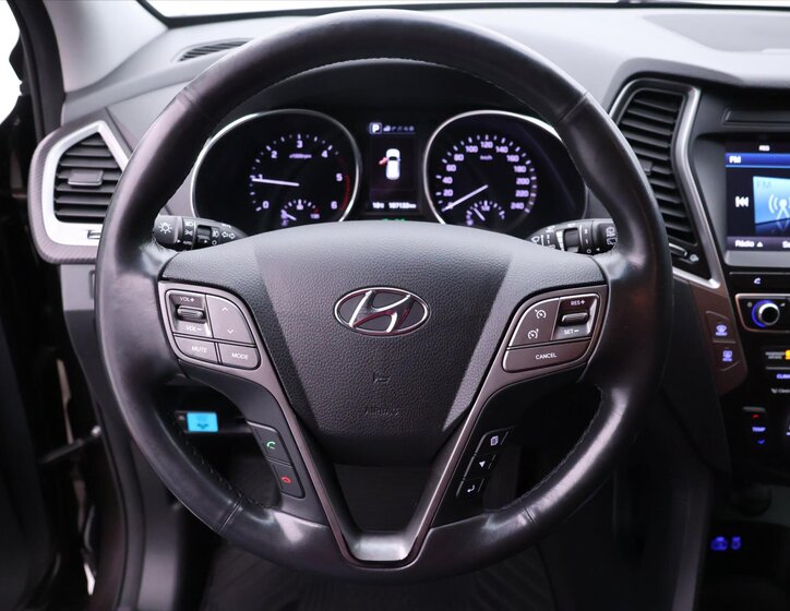 Hyundai Santa Fe SUV / Terénní 2,2 l 147 kw