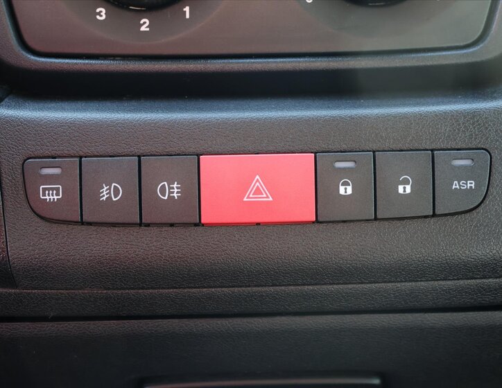 Peugeot Boxer Valník 2,2 l 88 kw