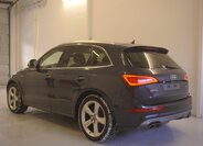 Audi SQ5 4
