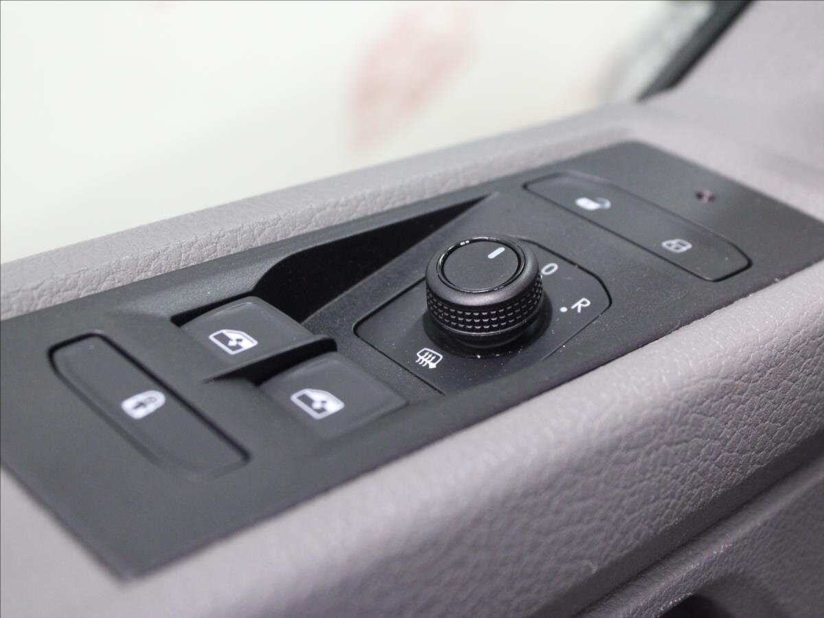 Volkswagen Caravelle Kombi 2,0 l 110 kw