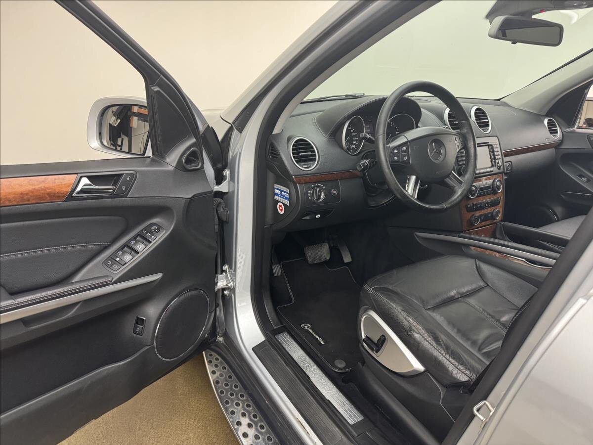 Mercedes-Benz GL SUV 3,0 l 165 kw