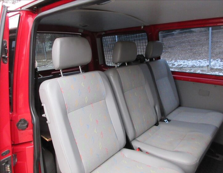 Volkswagen Transporter Ostatní 2,5 l 96 kw