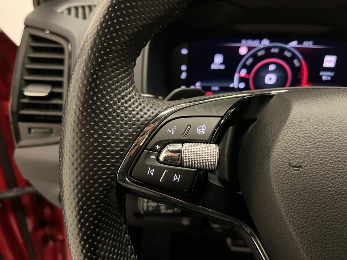 Škoda Karoq SUV / Terénní 2,0 l 140 kw