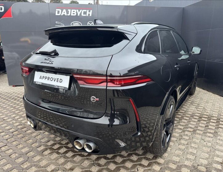 Jaguar F-Pace SUV / Terénní 5,0 l 405 kw