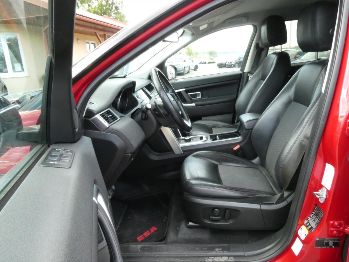 Land Rover Discovery Sport SUV / Terénní 2,0 l 110 kw
