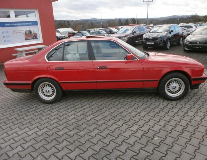BMW Řada 5 8