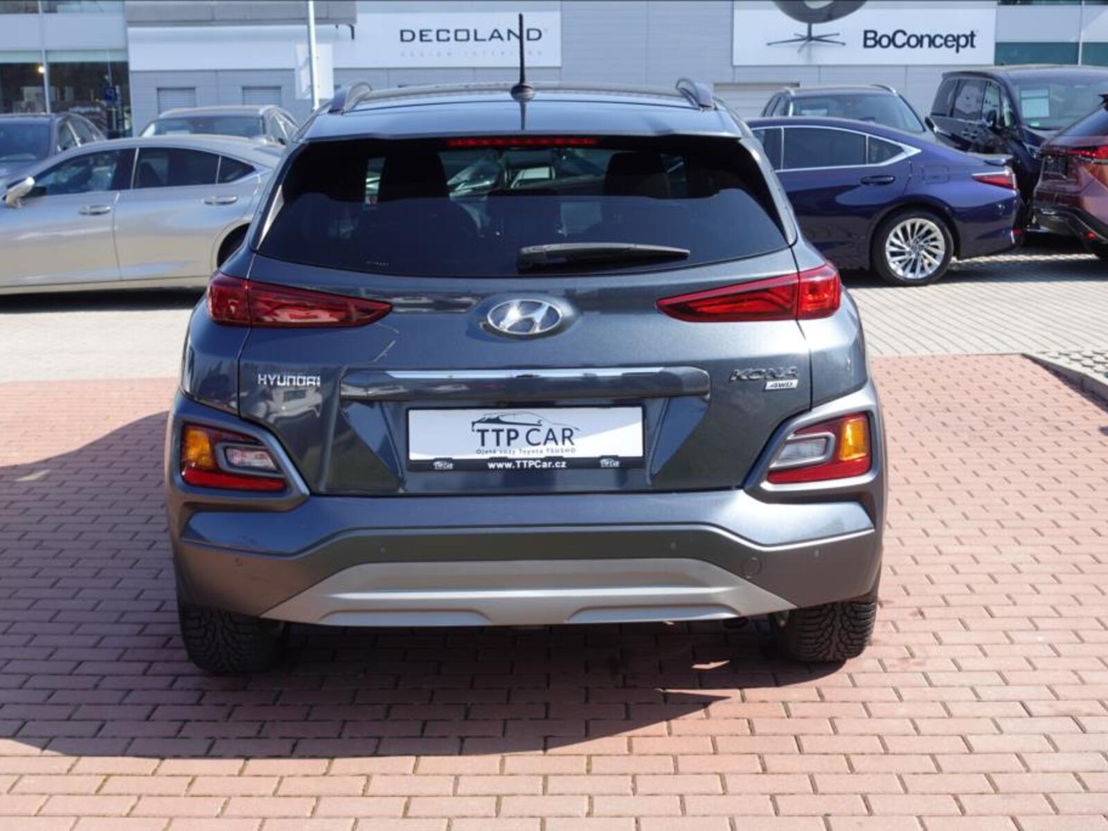 Hyundai Kona 5