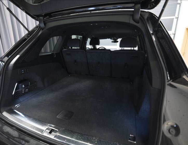 Audi Q7 SUV / Terénní 3,0 l 210 kw