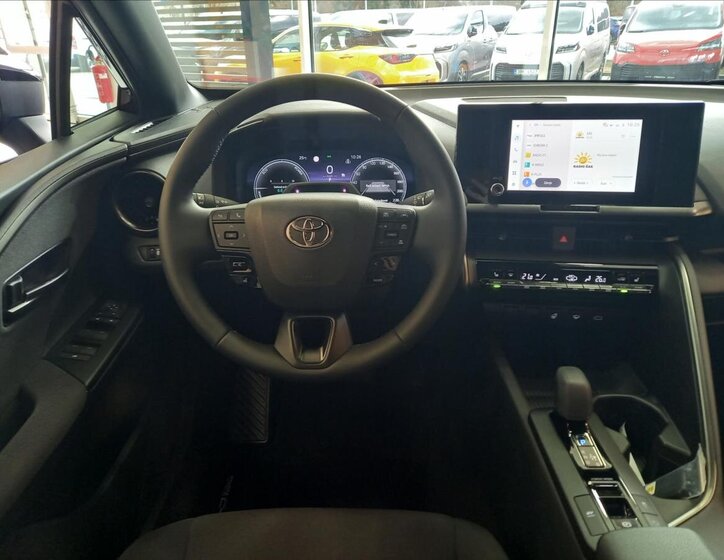 Toyota C-HR SUV / Terénní 1,8 l 103 kw