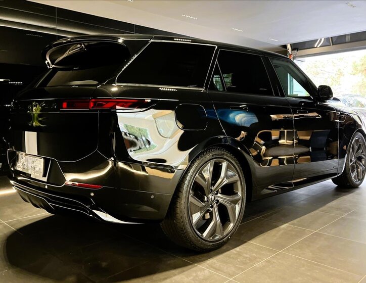 Land Rover Range Rover Sport SUV / Terénní 3,0 l 221 kw