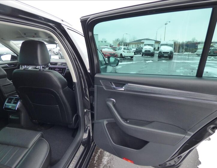 Škoda Superb Kombi 2,0 l 110 kw