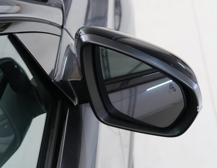 DS Automobiles DS7 Crossback 13