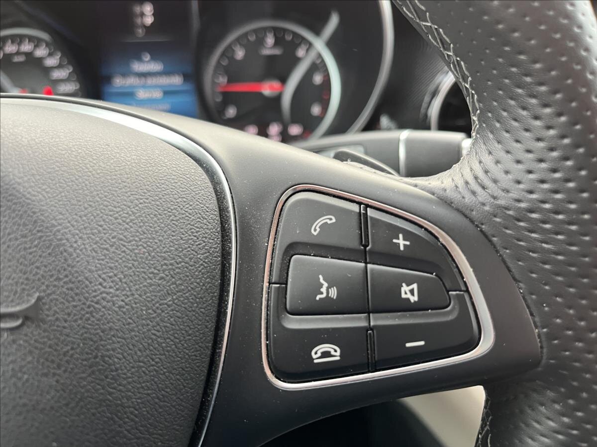 Mercedes-Benz Třídy V MPV 2,0 l 140 kw