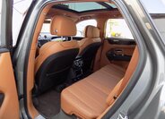 Bentley Bentayga 11