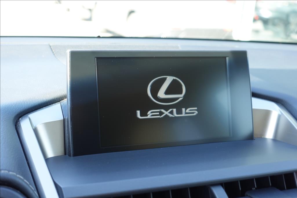 Lexus NX 300h