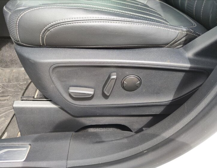 Ford Kuga SUV 2,0 l 140 kw