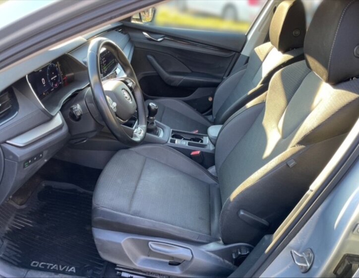Škoda Octavia Kombi 2,0 l 85 kw
