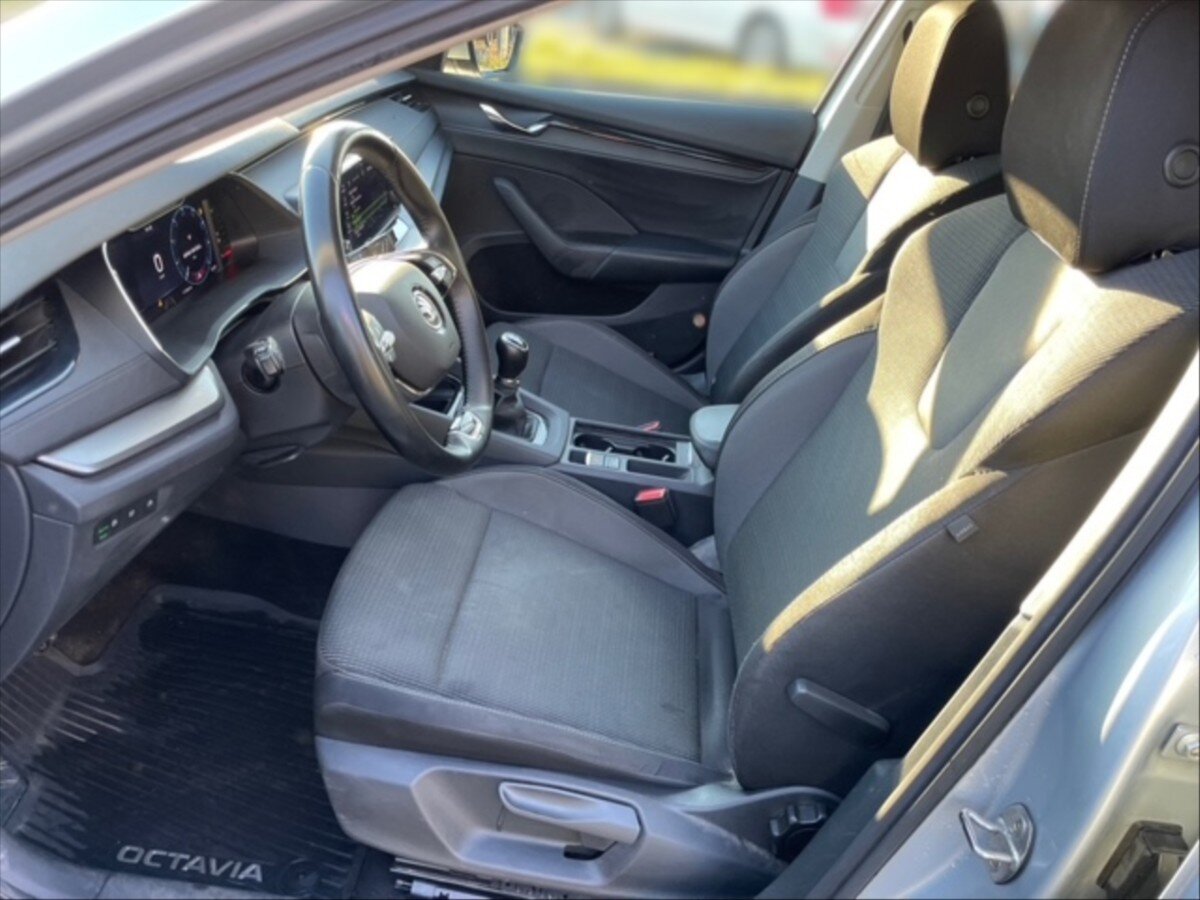 Škoda Octavia Kombi 2,0 l 85 kw