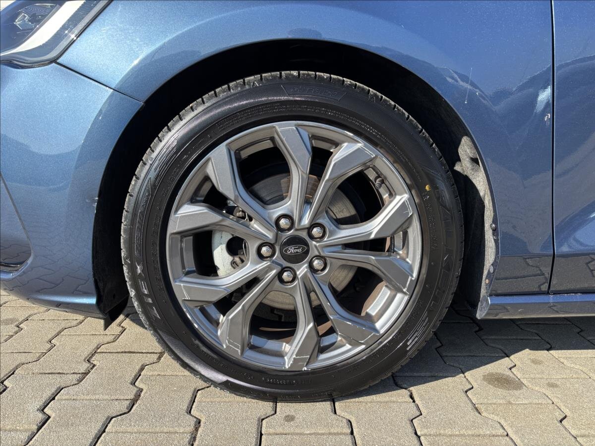 Ford Focus Kombi 998,0 92 kw