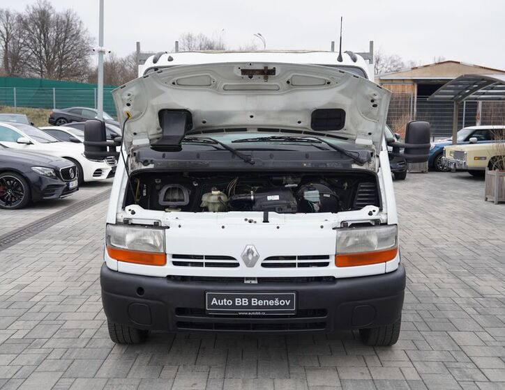 Renault Master 9