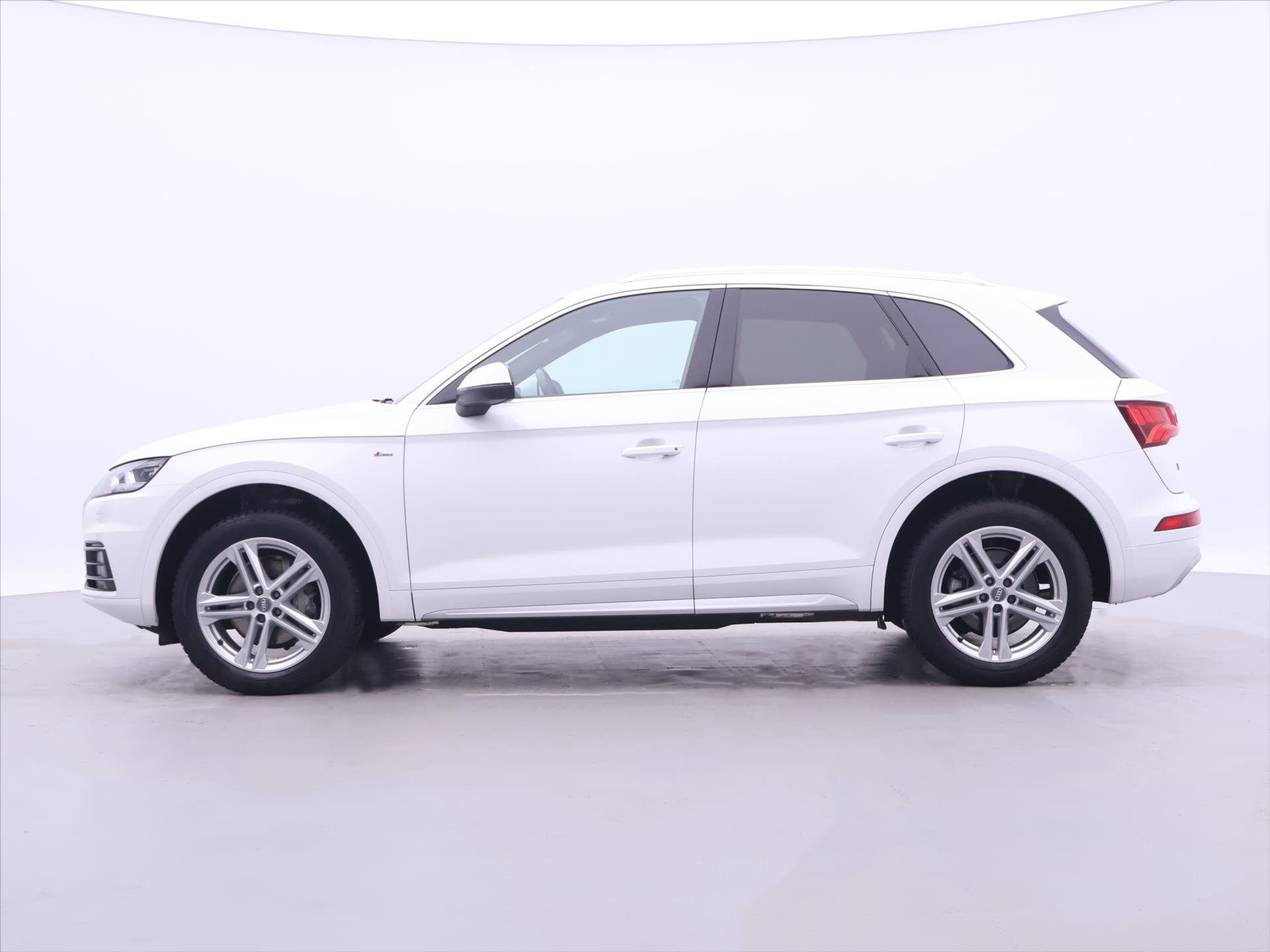 Audi Q5 SUV / Terénní 2,0 l 140 kw
