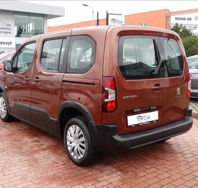 Peugeot Rifter 6