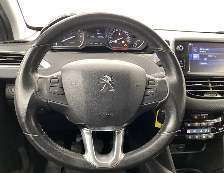 Peugeot 2008 Hatchback 1,2 l 60 kw
