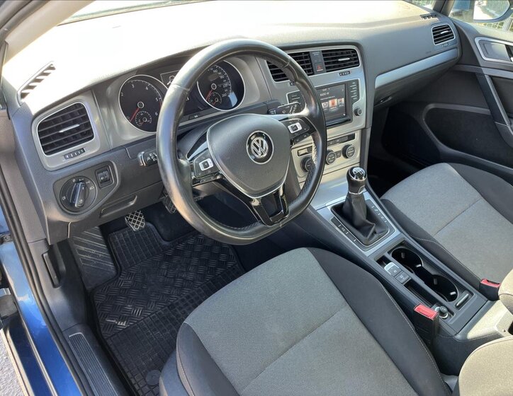 Volkswagen Golf Kombi 1,6 l 81 kw