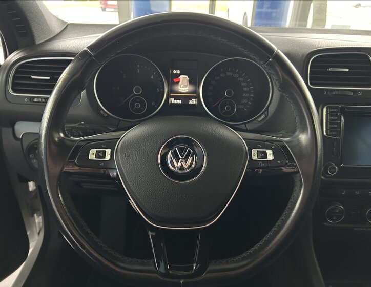 Volkswagen Golf 20