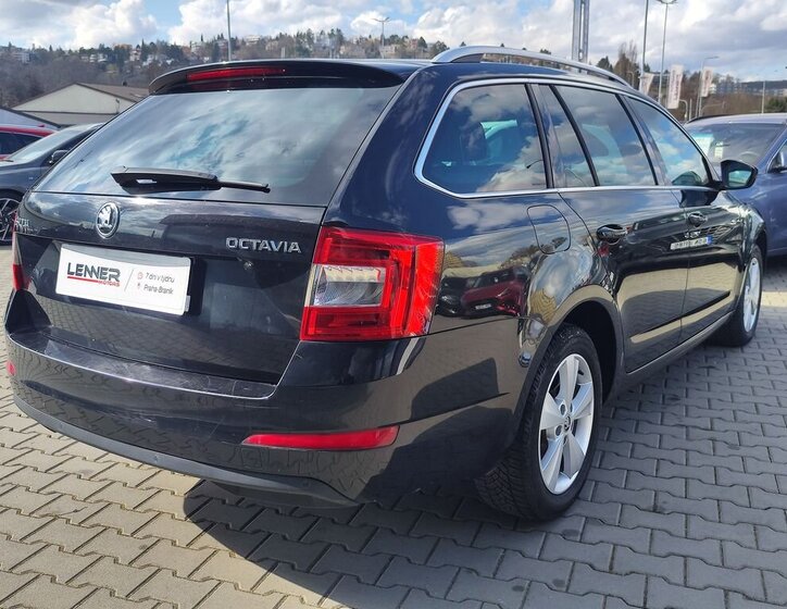 Škoda Octavia Kombi 2,0 l 110 kw