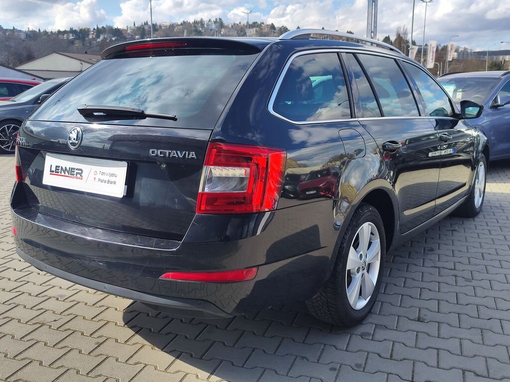 Škoda Octavia Kombi 2,0 l 110 kw