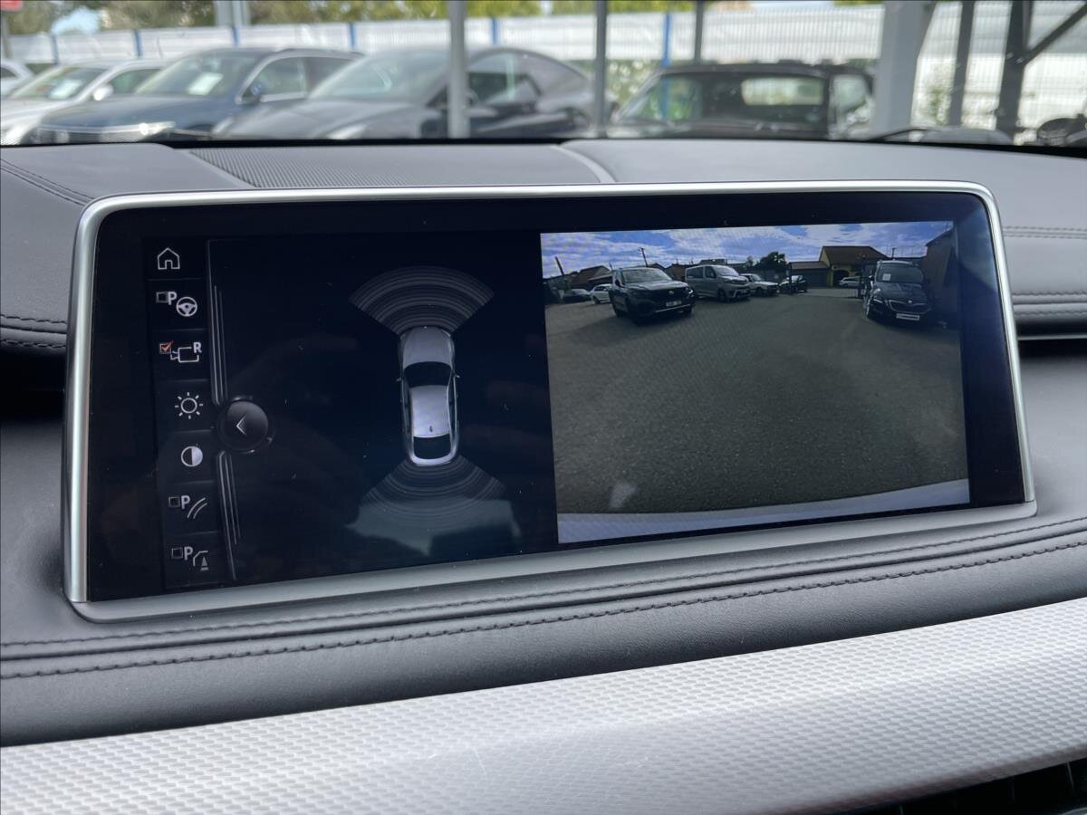 BMW X6 SUV 3,0 l 230 kw