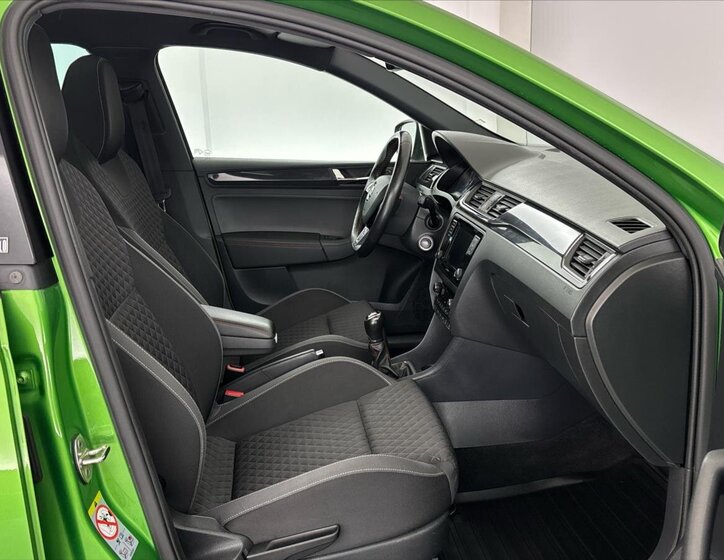 Škoda Rapid Hatchback 999,0 81 kw